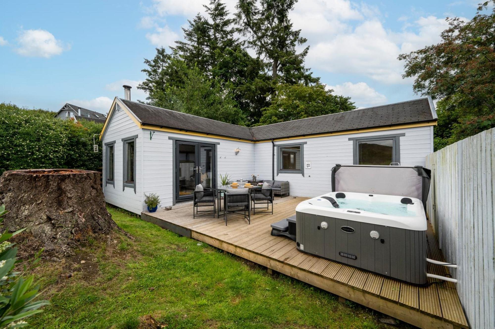 Kinnaird Woodland Lodges 皮特洛赫里 外观 照片
