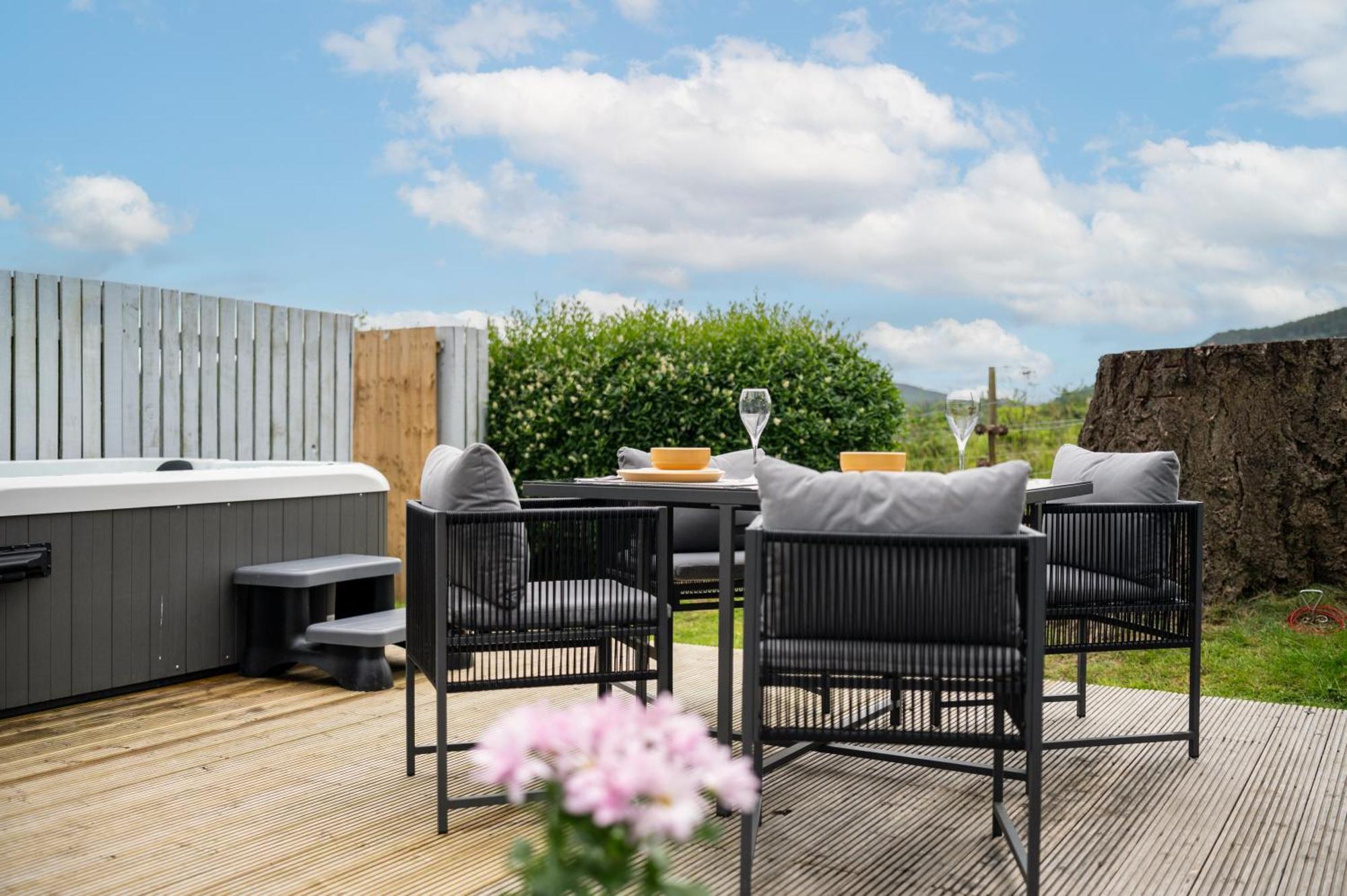 Kinnaird Woodland Lodges 皮特洛赫里 外观 照片