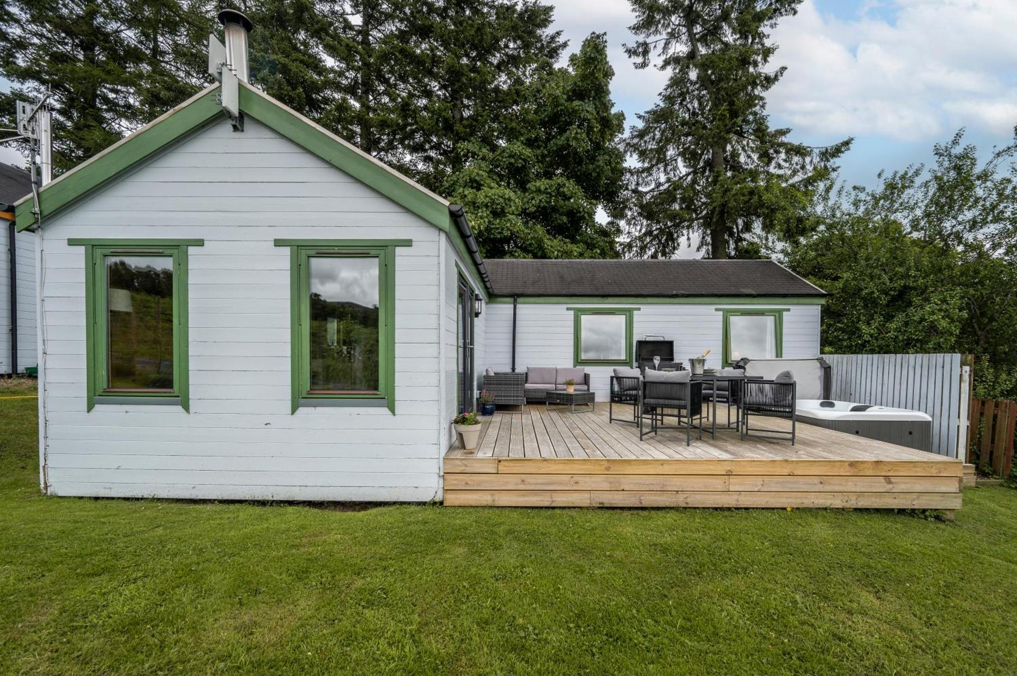 Kinnaird Woodland Lodges 皮特洛赫里 外观 照片